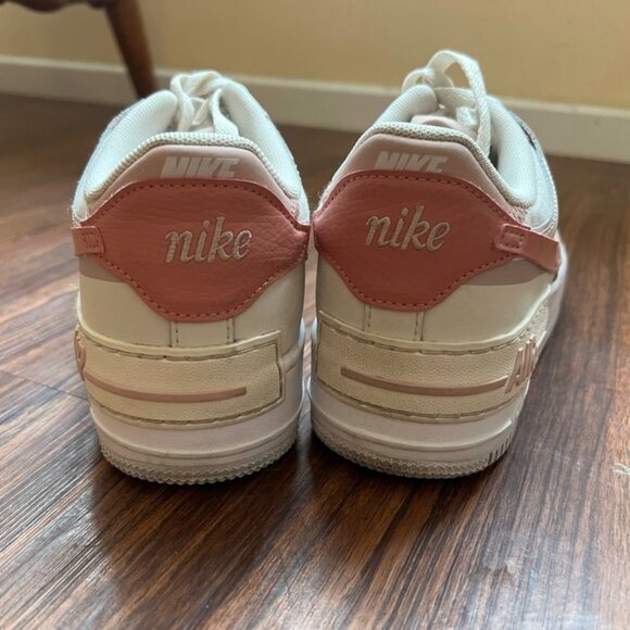 Nike Air Force 1 - Picture 4 of 4